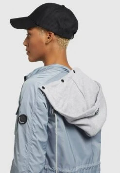 Khujo Flames - Lichte Jas - Blaugrau Hell -Winterjas Winkel 0dcbf2fc73fd441b8911636f5e074926 scaled