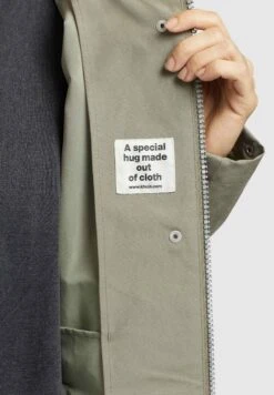 Khujo Artisa - Parka - Graugrün -Winterjas Winkel 1063ef600eba49cf9611540bc65ff7d5 scaled