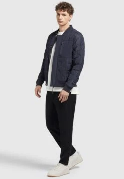 Khujo Carlson - Jas - Dunkelblau -Winterjas Winkel 107c82bcecb94114a65ea84c13b32596 scaled