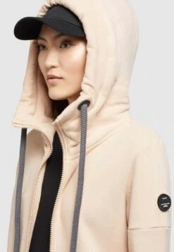 Khujo Salomea - Sweater Met Rits - Aprikot -Winterjas Winkel 12be4fec35054df8b5109af329021c49 scaled