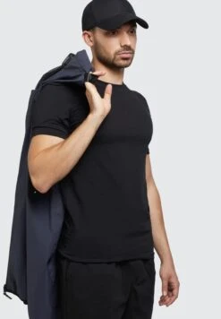 Khujo Eldon - Outdoorjas - Dunkelblau 14 Khujo Eldon - Outdoorjas - Dunkelblau -Winterjas Winkel 187a12e5e14d4c179332a09398e17f24 scaled