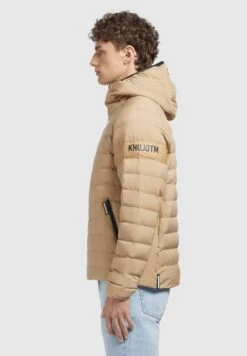 Khujo Vitus Matt - Jas - Beige 12 Khujo Vitus Matt - Jas - Beige -Winterjas Winkel 1d190a4025b4499d88381819cb045460 scaled