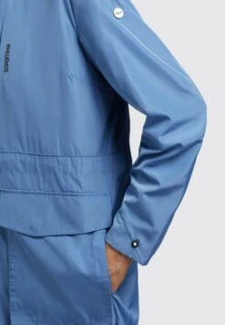 Khujo Mantel Ging - Halflange Jas - Blau 13 Khujo Mantel Ging - Halflange Jas - Blau -Winterjas Winkel 1fe827734a5d40309bf6db2ea27bdd0c scaled