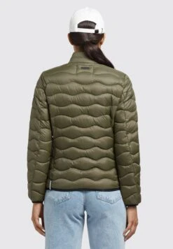 Khujo Eleni - Jas - Olivgrün 10 Khujo Eleni - Jas - Olivgrün -Winterjas Winkel 2410879b5e274d938d956dd47fe58019 scaled