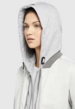 Khujo Persee - Lichte Jas - Hellgrau -Winterjas Winkel 253623901abf427d9b9ae258542552a1 scaled