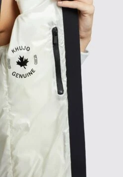 Khujo Maude Shiny - Bomberjacks - Cremeweiß -Winterjas Winkel 2b8a4a4957a54213b9a21f286e9f24ef scaled