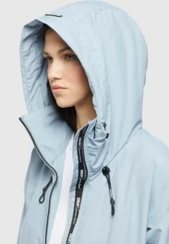 Khujo Blair - Jas - Hellblau -Winterjas Winkel 392c0a7128984d76bba724ac1605c186