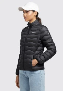 Khujo Eleni - Jas - Schwarz 12 Khujo Eleni - Jas - Schwarz -Winterjas Winkel 401ca5b6d9c844988d6e1ed977e636bd scaled