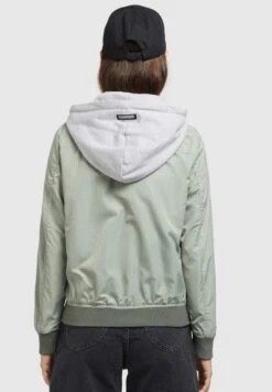 Khujo Persee - Lichte Jas - Blassgrün -Winterjas Winkel 6404aa7605ea4bb9ad063b5789694e86 scaled