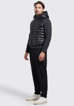 Khujo Bolt Shiny - Jas - Schwarz -Winterjas Winkel 71933b909948421f98a4bcfb7363798f scaled