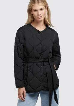 Khujo Yuna - Jas - Schwarz 13 Khujo Yuna - Jas - Schwarz -Winterjas Winkel 7289cc7fe5e54e41836a8512633da4b9 scaled