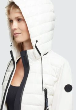 Khujo Dalis Shiny - Jas - Cremeweiß -Winterjas Winkel 73b2e462d0044942b12e4f2ea97ed8a2 scaled