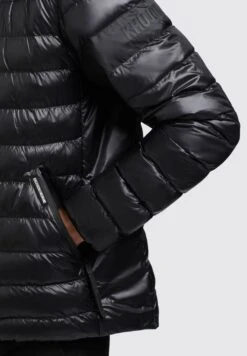 Khujo Vitus Shiny - Winterjas - Schwarz -Winterjas Winkel 7789fca97bbd4bde9c207c39093d1bc1 scaled