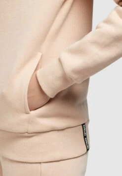 Khujo Karima - Hoodie - Aprikot -Winterjas Winkel 84176bc450db4c14ab2efeb40fe9590b scaled