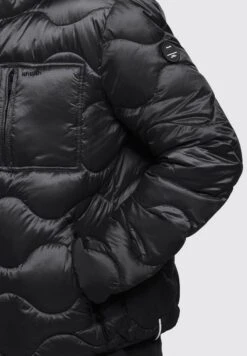 Khujo Remo - Jas - Schwarz -Winterjas Winkel 9767ec6169894f618735abcbbf343a29 scaled