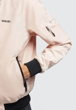 Khujo Stence2 - Bomberjacks - Apricot 13 Khujo Stence2 - Bomberjacks - Apricot -Winterjas Winkel 991aae9a8a554ebd81916b1deb2be429 scaled