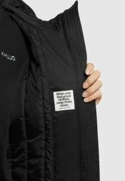 Khujo Laria - Winterjas - Schwarz -Winterjas Winkel a0c5f91731854570a363514f1eb88723 scaled