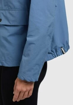 Khujo Marriet - Jas - Blau -Winterjas Winkel a6096afcb40740438522a8bbef98f53a scaled