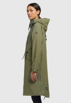 Khujo Marnia - Regenjas - Olivgrün 11 Khujo Marnia - Regenjas - Olivgrün -Winterjas Winkel b222e9ab5ed5407fb4c1dbabbce6ece1 scaled