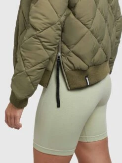 Khujo Leona - Bomberjacks - Lea Gre -Winterjas Winkel b277a8ce043049c681c0e5f9c5bc2eff scaled