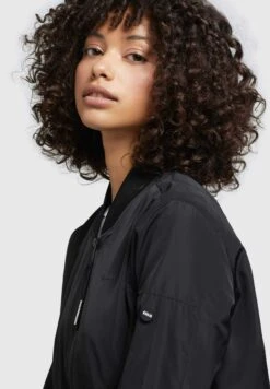 Khujo Stence2 - Bomberjacks - Schwarz 13 Khujo Stence2 - Bomberjacks - Schwarz -Winterjas Winkel b5a85e96580f4590b67dc0c917ad0d8c scaled