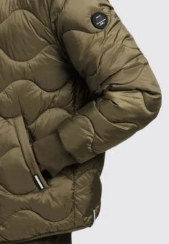 Khujo Picco - Jas - Olivgrün 14 Khujo Picco - Jas - Olivgrün -Winterjas Winkel bf160237d7e64ff88cc23410eba59643 scaled
