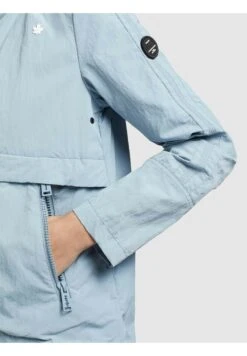 Khujo Zahira3 - Lichte Jas - Hellblau 12 Khujo Zahira3 - Lichte Jas - Hellblau -Winterjas Winkel c2eda9f880f84f10a8867658a646f5b1 scaled