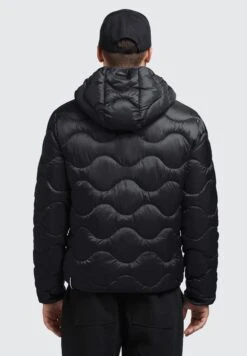 Khujo Remo - Jas - Schwarz -Winterjas Winkel c93c3f3ec4014d299fca190c885a7470 scaled