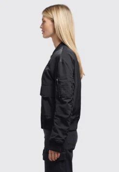 Khujo Nova - Bomberjacks - Schwarz -Winterjas Winkel c96b100f07704ae3ad3846eee1715612 scaled