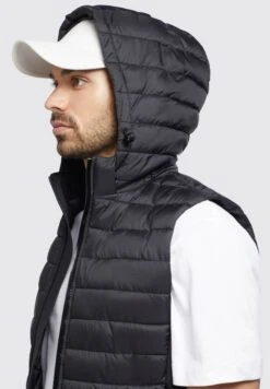 Khujo Wemo Matt - Bodywarmer - Schwarz -Winterjas Winkel d447fa97aabe4fec9cb7299b582d0bf2 scaled