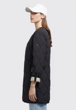 Khujo Sira - Jas - Schwarz -Winterjas Winkel d86cb1789a914321a71d0c8f93c5beeb scaled