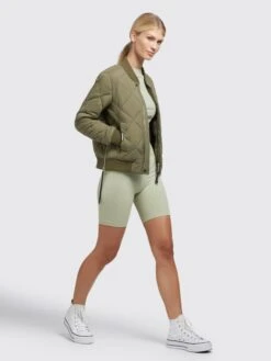 Khujo Leona - Bomberjacks - Lea Gre -Winterjas Winkel db53ffed9fb141fea8780965b5109fbc scaled