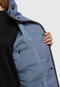 Khujo Frips - Jas - Blau -Winterjas Winkel ddeb9d6c90c84755bb3c75fba0136868 scaled