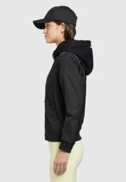 Khujo Persee - Lichte Jas - Schwarz -Winterjas Winkel ea2d73324d8b470ea3d8889c8ad449cf scaled