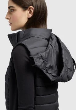 Khujo Weste Becca Matt - Bodywarmer - Schwarz 16 Khujo Weste Becca Matt - Bodywarmer - Schwarz -Winterjas Winkel ed8fead3d252497784d3412695d9f3d2 scaled