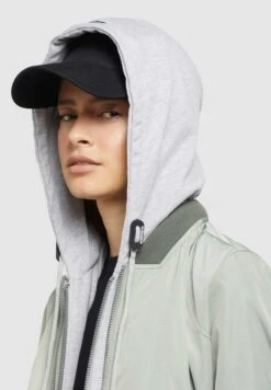 Khujo Persee - Lichte Jas - Blassgrün -Winterjas Winkel eebc8b052dec48078543e1b1b747533a scaled